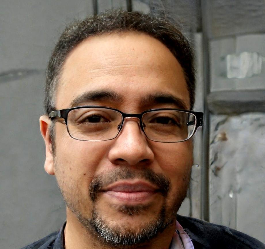 Specialista mobile SEO al lavoro